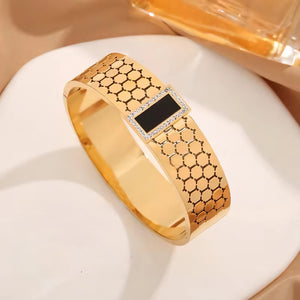 The Honeycomb Crystal Statement Cuff