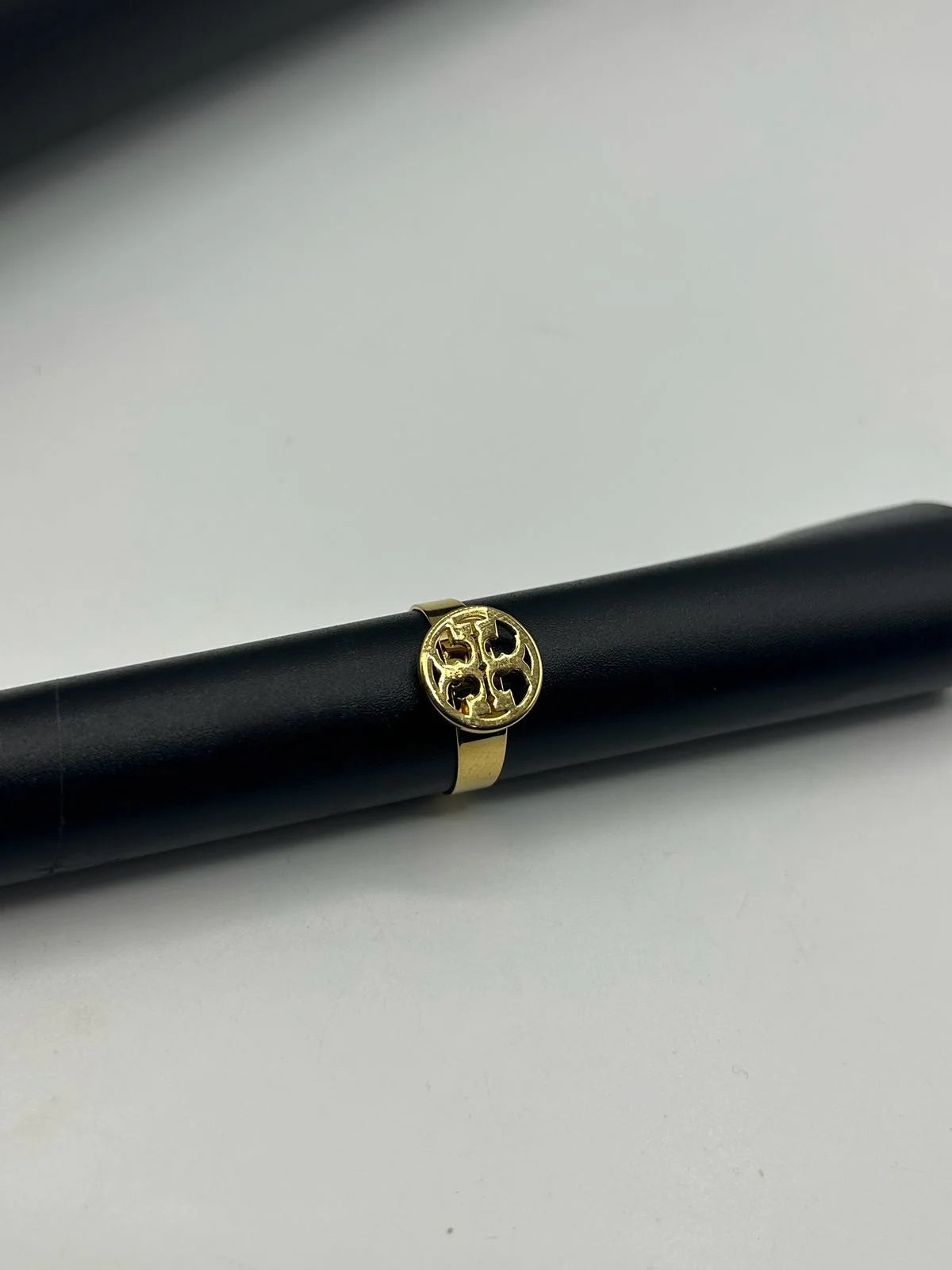 The Kensington Emblem Ring