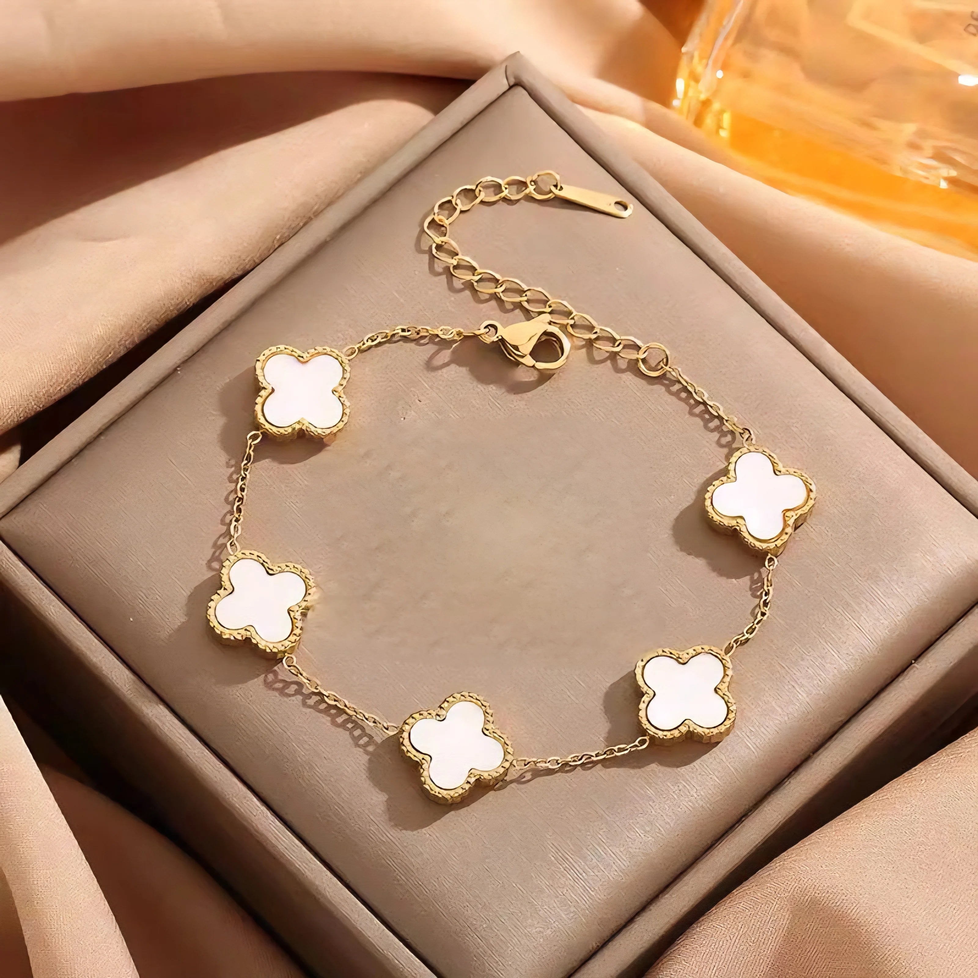 Aurelia 5-Station Clover Bracelet