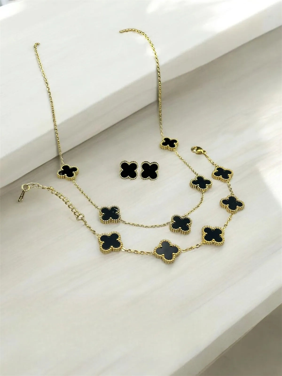Elise Clover Motif 3-Piece Set